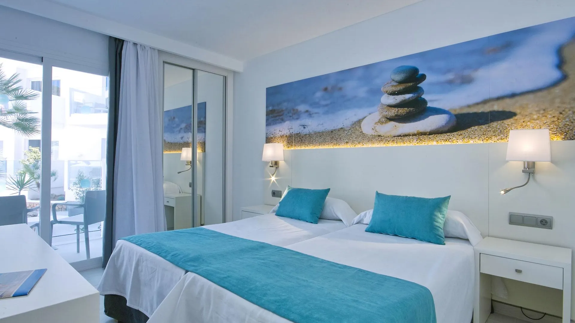 Port de Sant Miguel Balansat Resort