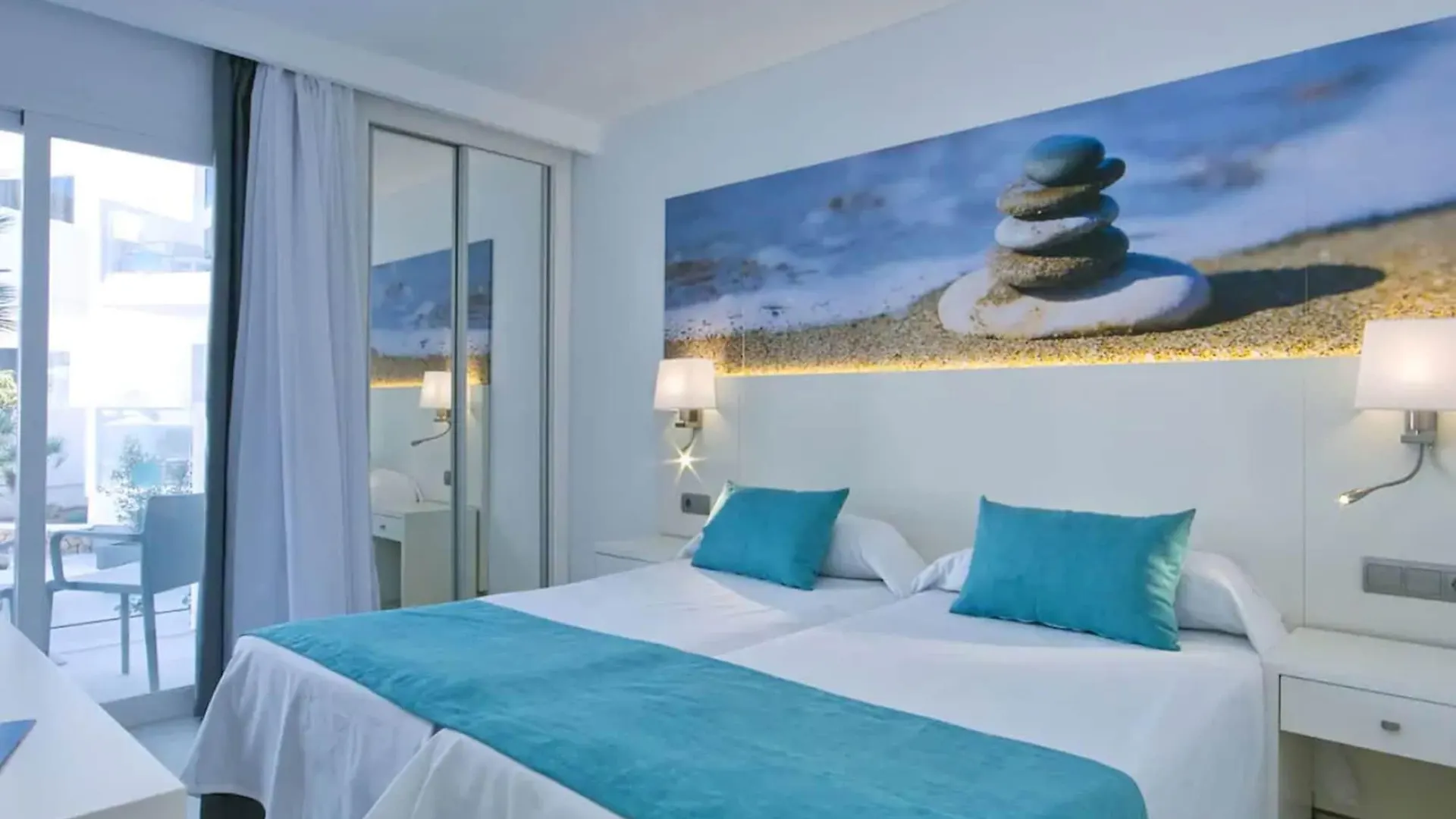 Port de Sant Miguel Balansat Resort