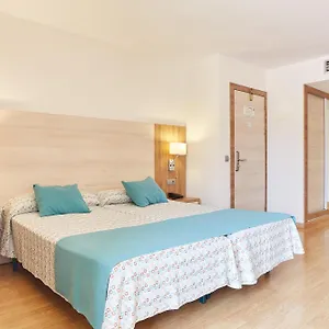 Invisa Club Cala Blanca Отель